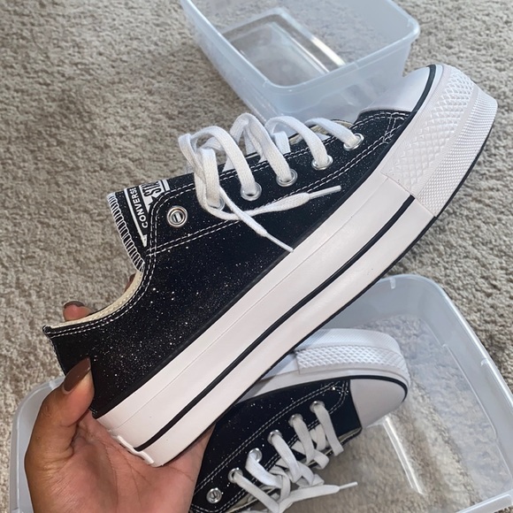 BRAND new exclusive platform converse ✨ - Picture 1 of 2